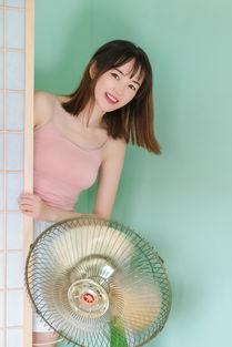 吃瓜主题写真图片,揭秘吃瓜主题写真背后的故事