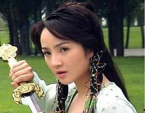 小师妹装傻吃瓜,揭秘校园风云录